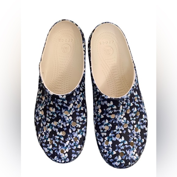 Crocs Discontinued Freesail Graphic Clogs Floral Size 10 Rare HTF EUC - Picture 4 of 10